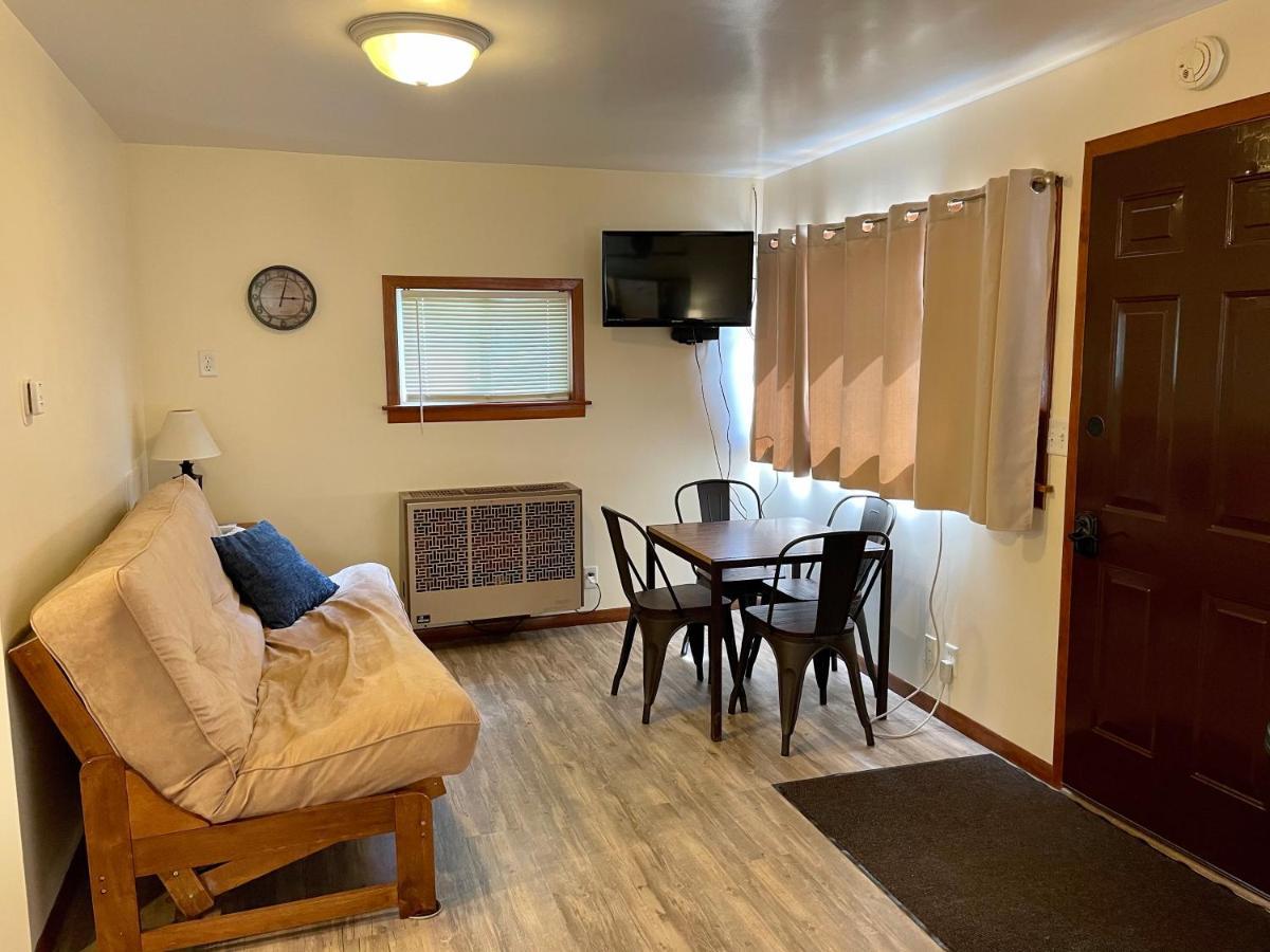 Whitetail Creek Resort Lead Екстериор снимка
