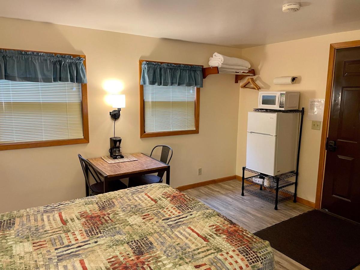 Whitetail Creek Resort Lead Екстериор снимка