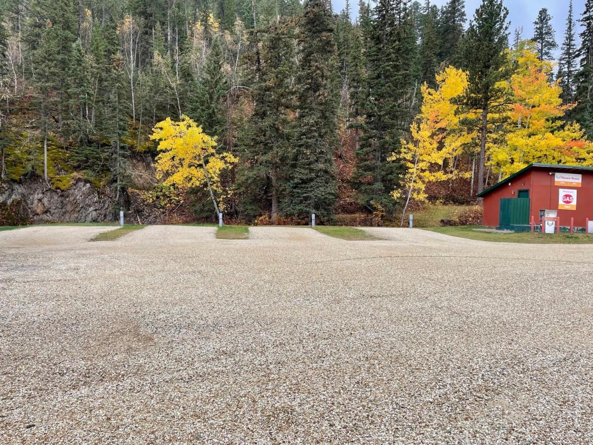 Whitetail Creek Resort Lead Екстериор снимка