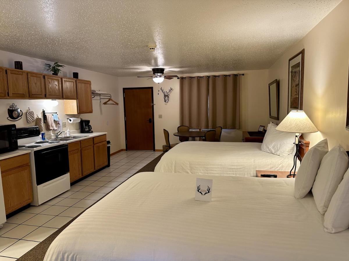 Whitetail Creek Resort Lead Екстериор снимка